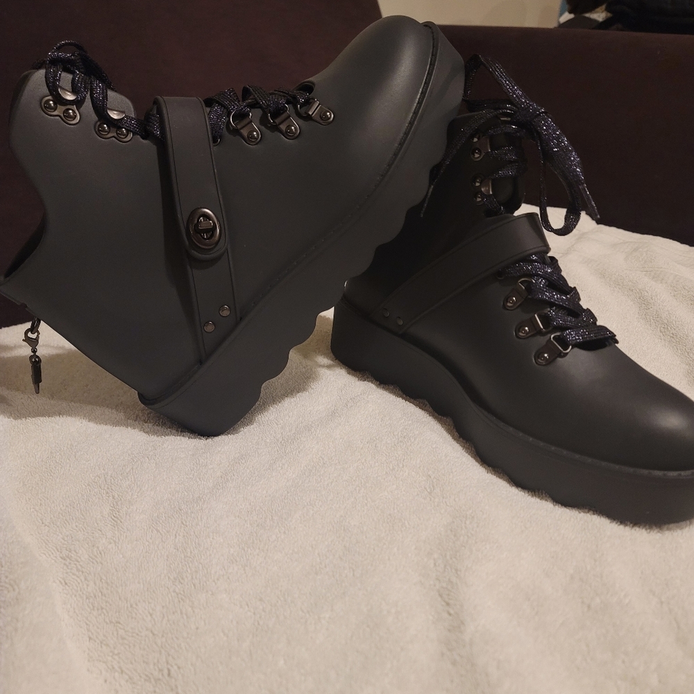 Brand new coach boots